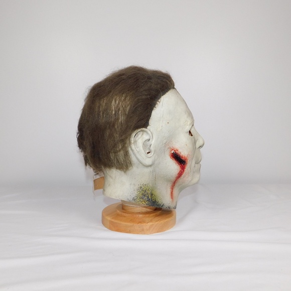 Michael Myers Halloween Mask – Horror Movie Collectible Latex Mask - Picture 3 of 6